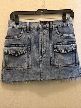Mini Skirt with Flap Pockets 7/27